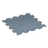 Fitness Performance Elite Trainingsboden von WARCO im Farbdesign Altsilber mit den Abmessungen 100 x 100 x 1,5 cm | 1,00 m². Produktfoto von Artikel 6160 in der Aufsicht von schräg vorne.