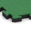 Detailaufnahme der Randausprägung von WARCO-Produkt 5186, Fitness-Bodenschutzmatte, Format 500 x 500 x 40 mm, Farbe Maigrün.