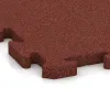 Detailaufnahme der Randausprägung von WARCO-Produkt 2822, Fitness-Bodenschutzmatte, Format 500 x 500 x 30 mm, Farbe Ziegelrot.
