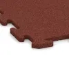 Detailaufnahme der Randausprägung von WARCO-Produkt 0341, Bodenschutzmatte 1,8 cm HD – Fitness, Format 1000 x 1000 x 18 mm, Farbe Ziegelrot.