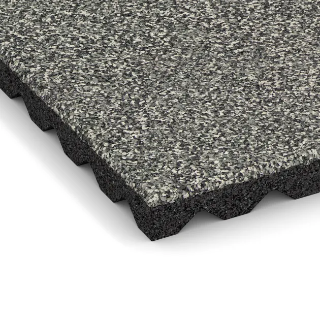 Detailaufnahme der Randausprägung von WARCO-Produkt 5342, Fallschutzplatte, Format 500 x 500 x 40 mm, Farbe Grauer Granit.