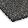 Detailaufnahme der Randausprägung von WARCO-Produkt 5331, Fallschutzplatte, Format 500 x 500 x 30 mm, Farbe Dunkelgrauer Granit.