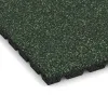 Detailaufnahme der Randausprägung von WARCO-Produkt 5330, Fallschutzplatte, Format 500 x 500 x 30 mm, Farbe Englischer Rasen.