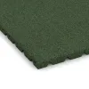 Detailaufnahme der Randausprägung von WARCO-Produkt 0576, Fallschutzplatte, Format 500 x 500 x 30 mm, Farbe Grasgrün.