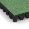 Detailaufnahme der Randausprägung von WARCO-Produkt 0723, Fallschutzplatte, Format 500 x 500 x 80 mm, Farbe Blassgrün.