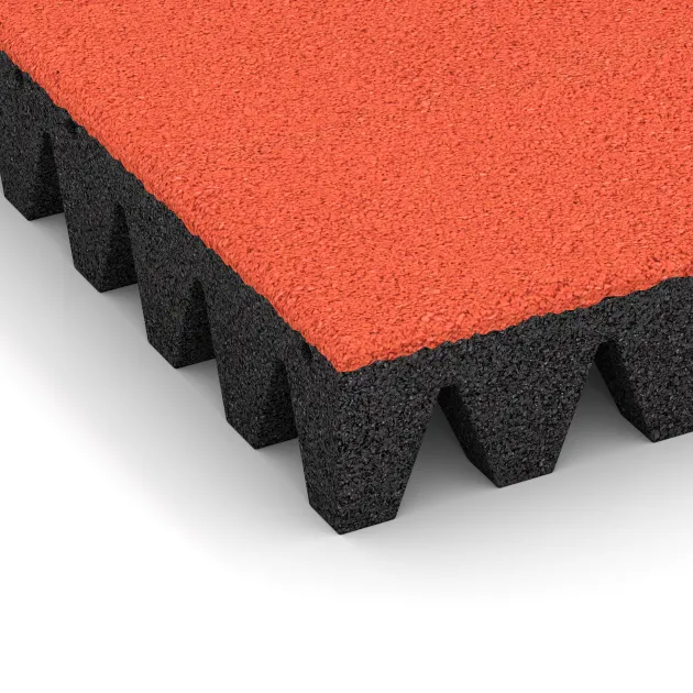 Detailaufnahme der Randausprägung von WARCO-Produkt 0724, Fallschutzplatte, Format 500 x 500 x 80 mm, Farbe Hellrot-Orange.