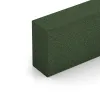 Detailaufnahme der Randausprägung von WARCO-Produkt 2600, Blockstufe aus Gummigranulat, Format 1000 x 300 x 150 mm, Farbe Grasgrün.