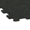 Detailaufnahme der Randausprägung von WARCO-Produkt 1042, Treppenbelag, Format 970 x 970 x 8 mm | 0,94 m, Farbe Leicht Grün Gesprenkelt.