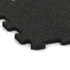 Detailaufnahme der Randausprägung von WARCO-Produkt 0997, Fitnessboden Kompakt, Format 485 x 485 x 16 mm | 0,235 m², Farbe Leicht Grün Gesprenkelt.