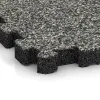 Detailaufnahme der Randausprägung von WARCO-Produkt 4272, Sportboden – fugenlos, Format 306 x 306 x 30 mm, Farbe Grauer Granit.