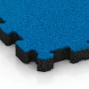 Detailaufnahme der Randausprägung von WARCO-Produkt 4252, Sportboden – fugenlos, Format 306 x 306 x 30 mm, Farbe Himmelblau.