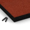 Detailaufnahme der Randausprägung von WARCO-Produkt 6266, Fallschutzplatte – 180 cm, Format 50 x 50 x 6 cm, Farbe Ziegelrot.