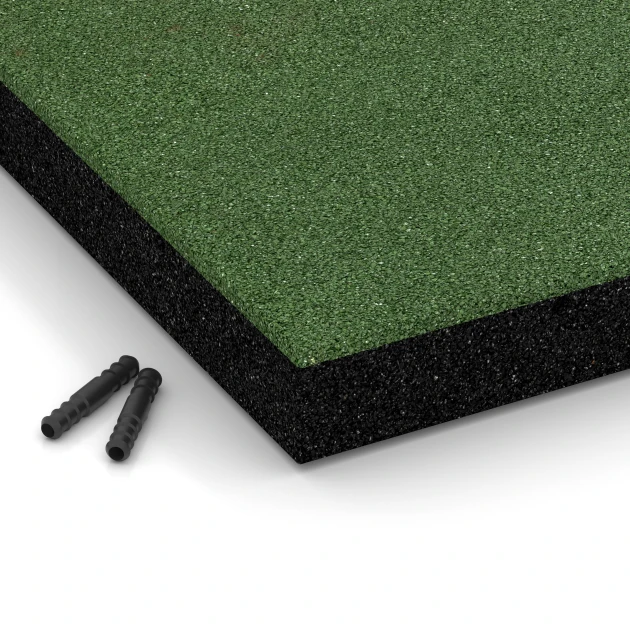 Detailaufnahme der Randausprägung von WARCO-Produkt 6267, Fallschutzplatte – 180 cm, Format 50 x 50 x 6 cm, Farbe Grasgrün.