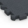 Detailaufnahme der Randausprägung von WARCO-Produkt 6983, Ballspielplatte, Format 50 x 50 x 4 cm | 0,25 m², Farbe Schiefergrau.