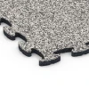 Detailaufnahme der Randausprägung von WARCO-Produkt 6779, Gymnastikmatte, Format 44,6 x 44,6 x 1,8 cm, Farbe Grauer Granit.