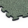 Detailaufnahme der Randausprägung von WARCO-Produkt 6897, Hundesportboden Indoor, Format 44,6 x 44,6 x 1,8 cm, Farbe Englischer Rasen.