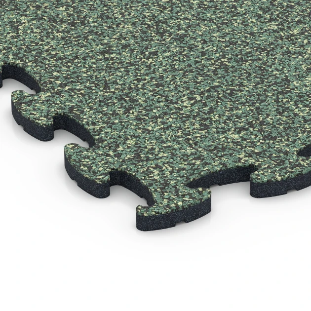 Detailaufnahme der Randausprägung von WARCO-Produkt 6897, Hundesportboden Indoor, Format 44,6 x 44,6 x 1,8 cm, Farbe Englischer Rasen.