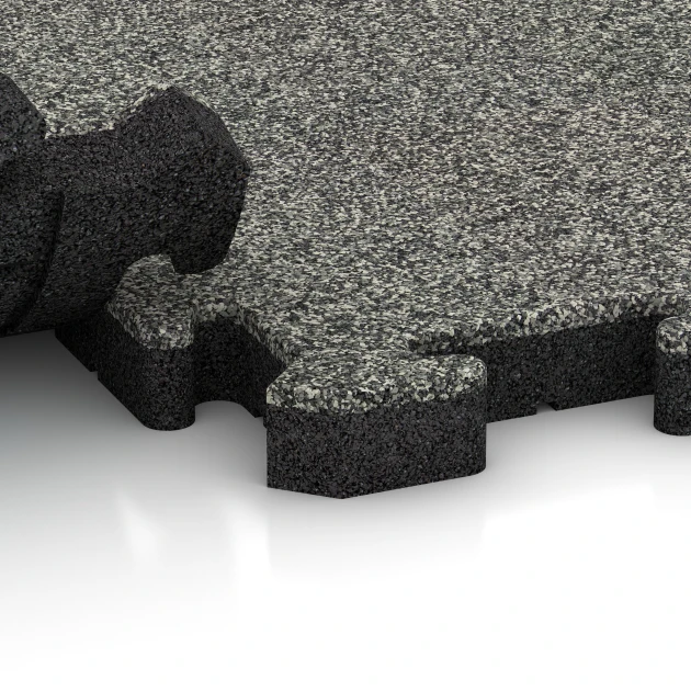 Großaufnahme vom Verbindungssystem von WARCO-Boden 4118 - Ballspielplatte im Farbdesign Grauer Granit. Abmessungen 50 x 50 x 4 cm | 0,25 m².