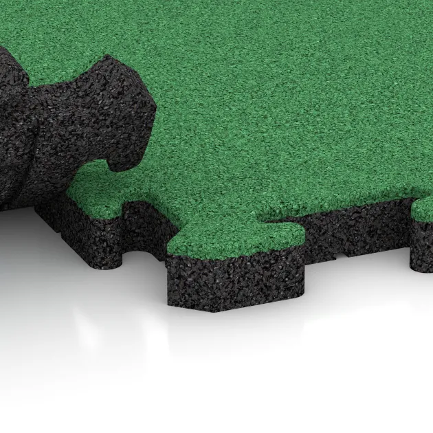 Großaufnahme vom Verbindungssystem von WARCO-Boden 5186 - Fitness-Bodenschutzmatte im Farbdesign Maigrün. Abmessungen 500 x 500 x 40 mm.