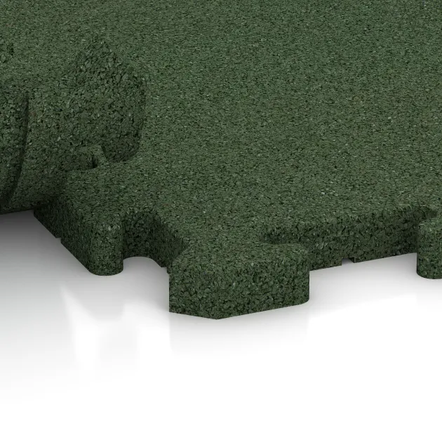 Großaufnahme vom Verbindungssystem von WARCO-Boden 2823 - Fitness-Bodenschutzmatte im Farbdesign Grasgrün. Abmessungen 500 x 500 x 30 mm.