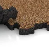 Großaufnahme vom Verbindungssystem von WARCO-Boden 5093 - Randplatte im Farbdesign Terra Cotta. Abmessungen 1000 x 485 x 40 mm.