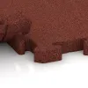 Großaufnahme vom Verbindungssystem von WARCO-Boden 5007 - Eckplatte im Farbdesign Ziegelrot. Abmessungen 235 x 235 x 40 mm.