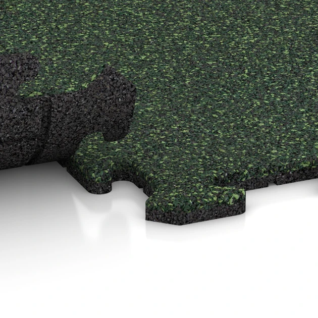 Großaufnahme vom Verbindungssystem von WARCO-Boden 0317 - Bodenschutzmatte 1,8 cm – Fitness im Farbdesign Englischer Rasen. Abmessungen 1000 x 1000 x 18 mm.