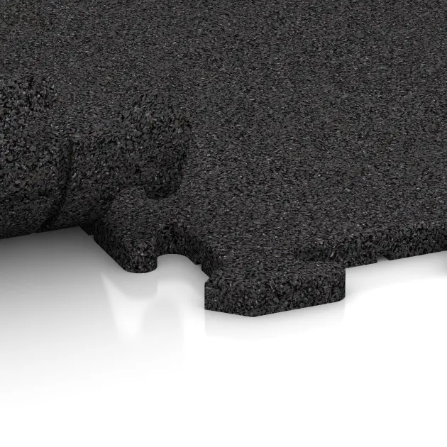 Großaufnahme vom Verbindungssystem von WARCO-Boden 0340 - Bodenschutzmatte 1,8 cm HD – Fitness im Farbdesign Anthrazit. Abmessungen 1000 x 1000 x 18 mm.