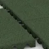Großaufnahme vom Verbindungssystem von WARCO-Boden 0662 - Fallschutzplatte im Farbdesign Grasgrün. Abmessungen 500 x 500 x 45 mm.