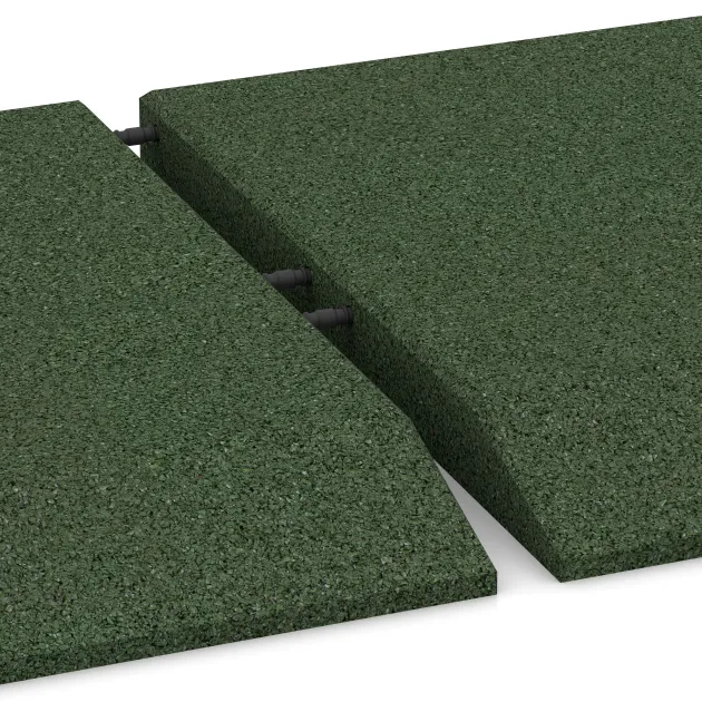 Großaufnahme vom Verbindungssystem von WARCO-Boden 0434 - Rand-Platte (eine Seite abgeschrägt) im Farbdesign Grasgrün. Abmessungen 500 x 500 x 45 mm.