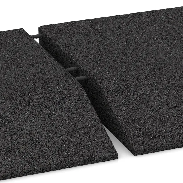 Großaufnahme vom Verbindungssystem von WARCO-Boden 0497 - Eck-Platte (zwei Seiten abgeschrägt) im Farbdesign Anthrazit. Abmessungen 500 x 500 x 80 mm.