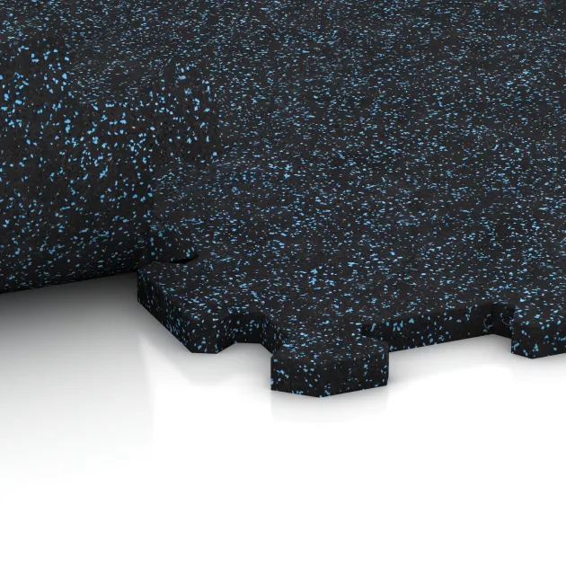 Großaufnahme vom Verbindungssystem von WARCO-Boden 1131 - Fitnessboden Kompakt im Farbdesign Leicht Blau Gesprenkelt. Abmessungen 970 x 970 x 16 mm | 0,94 m².