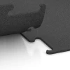 Großaufnahme vom Verbindungssystem von WARCO-Boden 3749 - Fitness Performance Elite Trainingsboden im Farbdesign Anthrazit. Abmessungen 50 x 50 x 1 cm | 0,25 m².