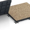 Großaufnahme vom Verbindungssystem von WARCO-Boden 7149 - Outdoor-Fitnessboden im Farbdesign Rattan Lounge. Abmessungen 60 x 60 x 4 cm | 0,36 m².
