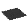 Aufsicht auf die Unterseite, also die Bodenseite von WARCO-Formteil 0340 - Bodenschutzmatte 1,8 cm HD – Fitness im Format 1000 x 1000 x 18 mm.
