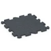 Aufsicht auf die Unterseite, also die Bodenseite von WARCO-Formteil 6986 - Fitness Bodenschutzmatte im Format 50 x 50 x 2 cm | 0,25 m².